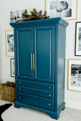 adaymag-8-storage-solutions-for-limited-closet-space-02 衣櫃收納